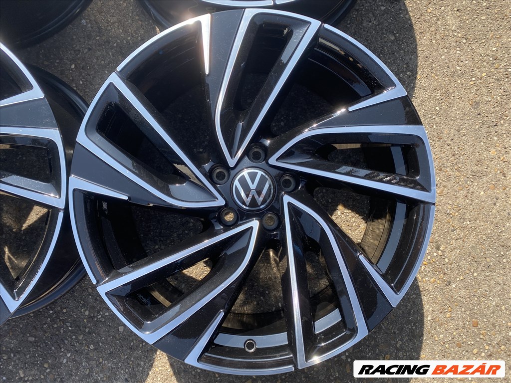 4db gyári 19″ VW Arteon R [Adelaide] alufelni. (2900) 2. kép